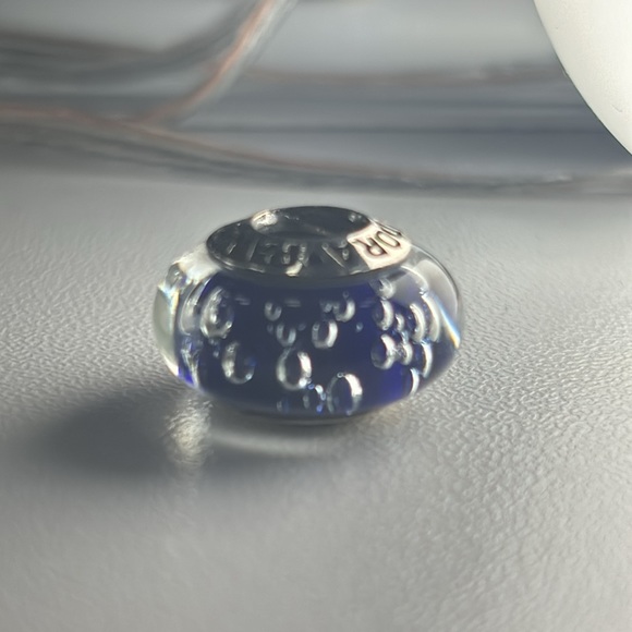 Pandora glass bead blue with clear bubbles - Picture 4 of 4